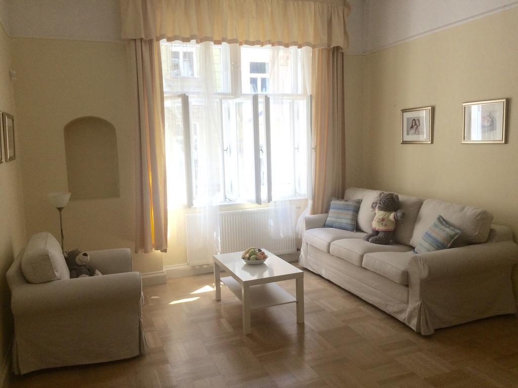 Historic Centre-Spacious Apartment Прага Екстер'єр фото