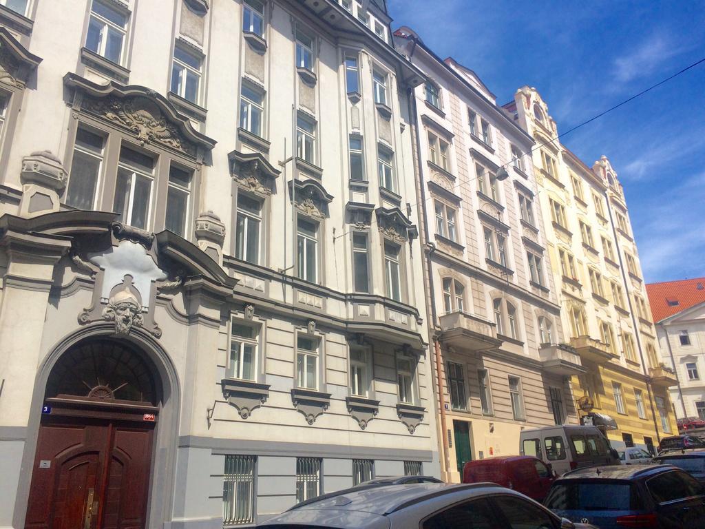Historic Centre-Spacious Apartment Прага Екстер'єр фото