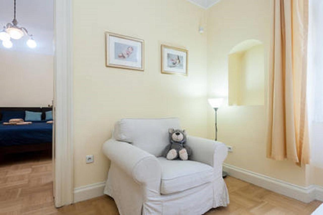 Historic Centre-Spacious Apartment Прага Екстер'єр фото