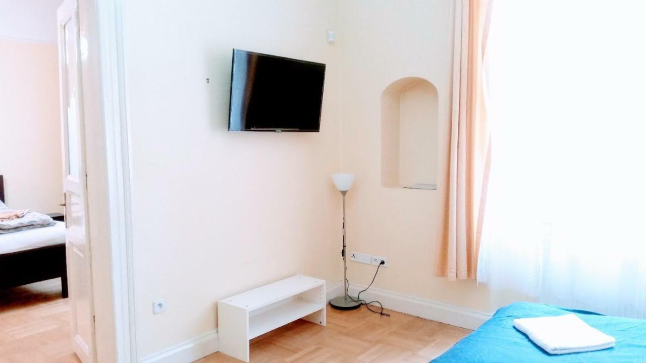 Historic Centre-Spacious Apartment Прага Екстер'єр фото